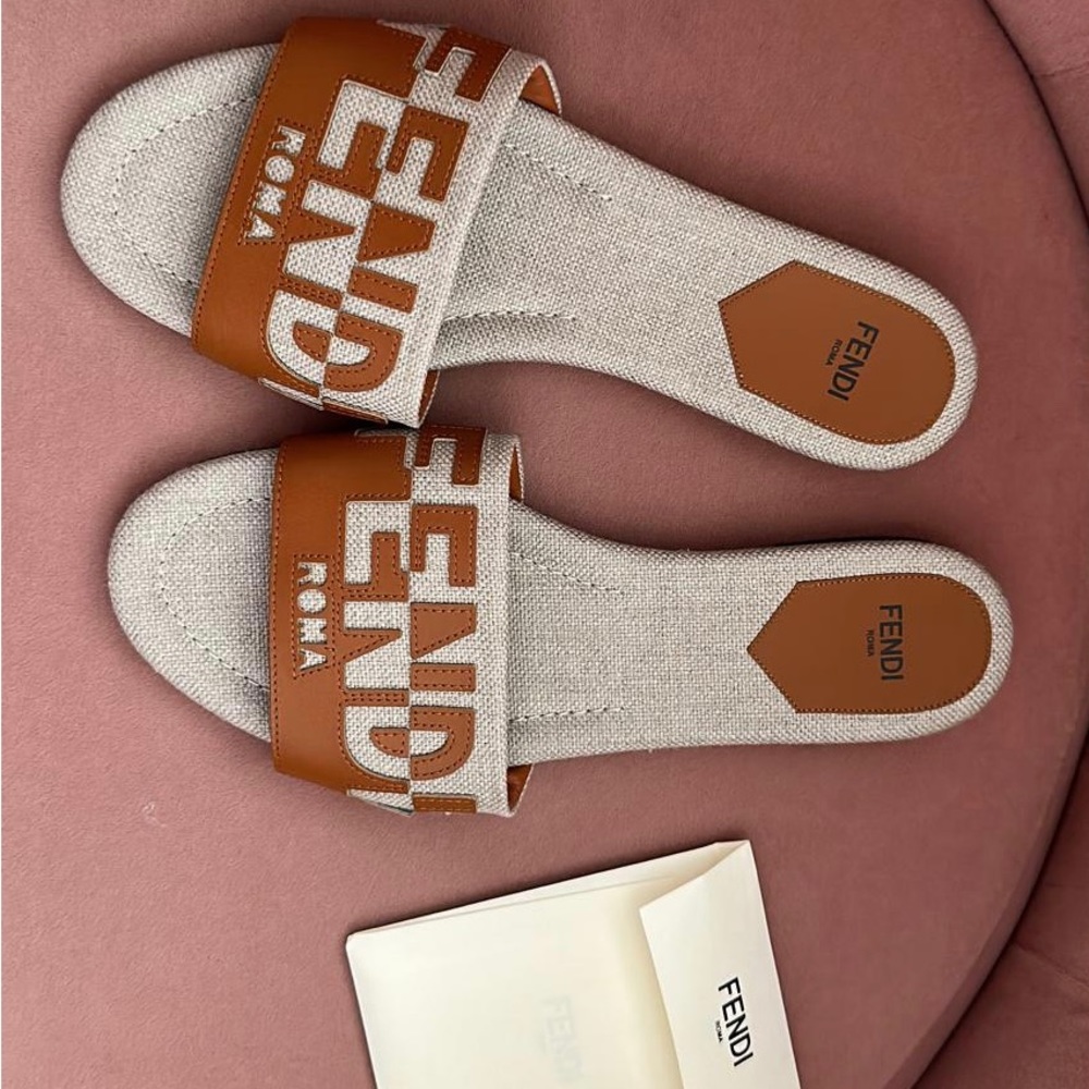 Women's Signature Canvas & Leather Sandal 37.5